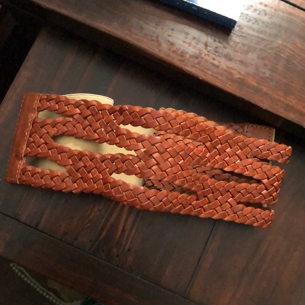 Genuine leather stretch belt